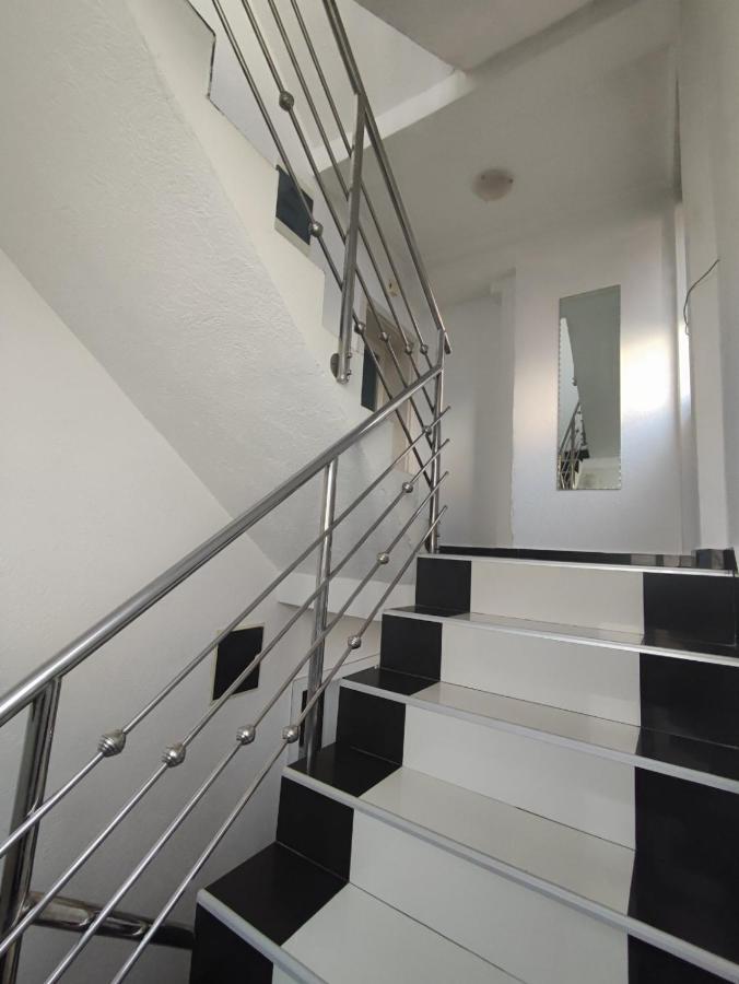 Gogo Apartments Ohrid Esterno foto