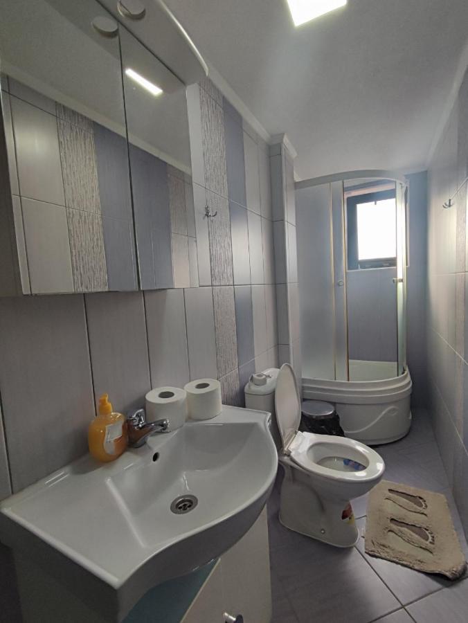Gogo Apartments Ohrid Esterno foto